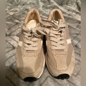 SHU SHOP PEBBLES SNEAKERS women’s size 8